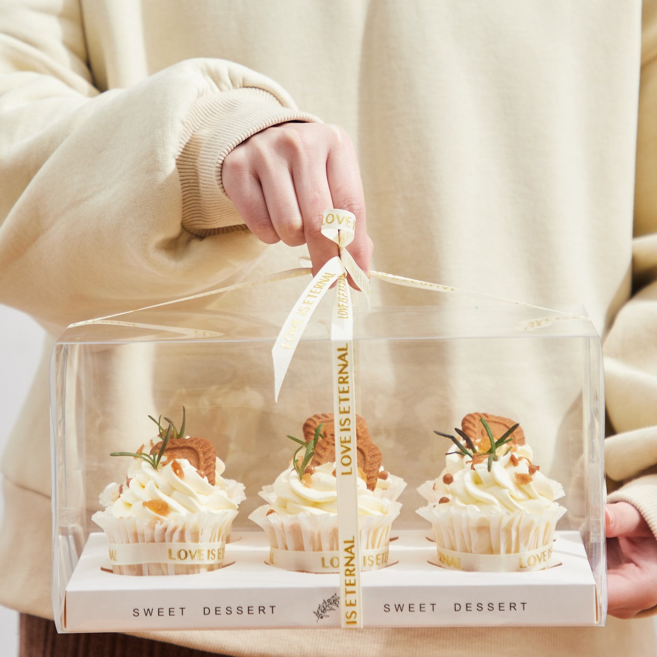Cupcake boxes (6 and 12 pieces)