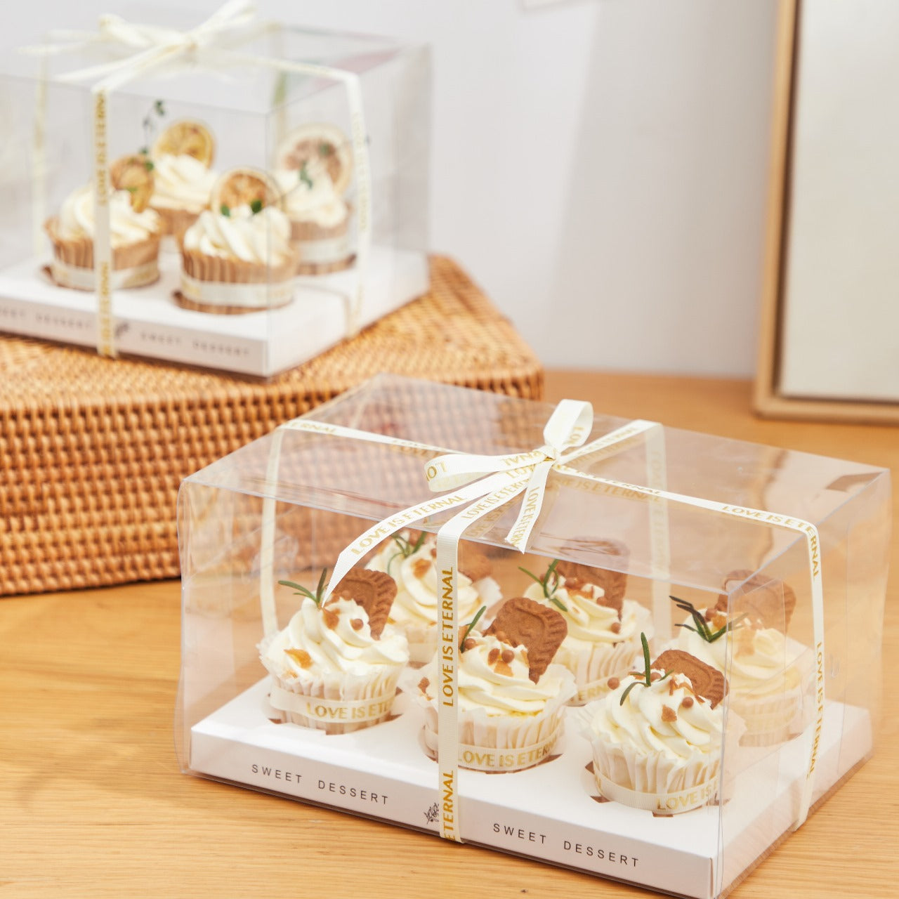 Cupcake boxes (6 and 12 pieces)